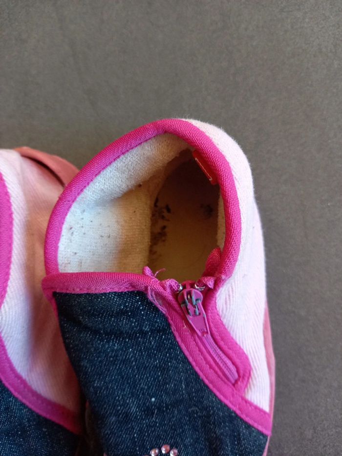 Chaussons fille taille 27 - photo numéro 3