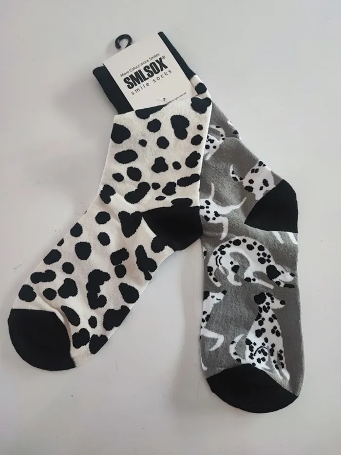 Paire de chaussettes dépareillées - photo numéro 2