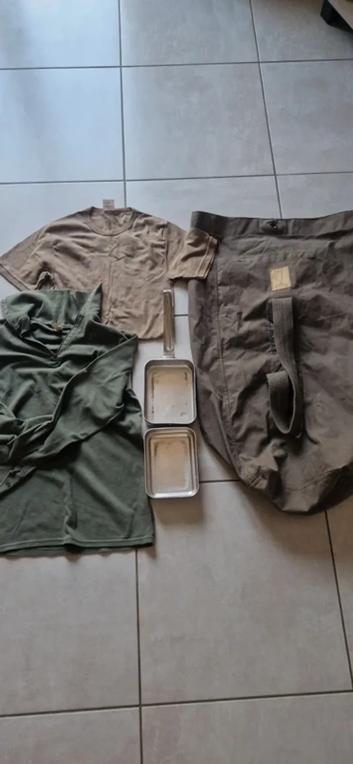 Ensemble militaire 4 pièces