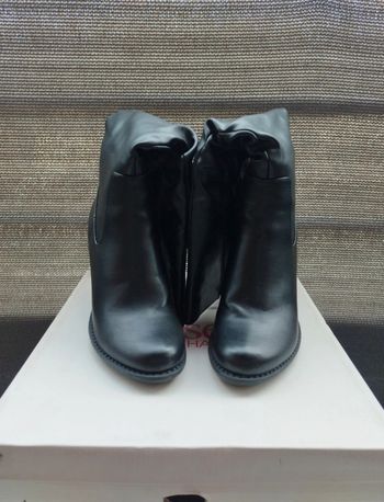 Cuissarde à talon noir