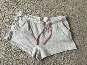 Short gris