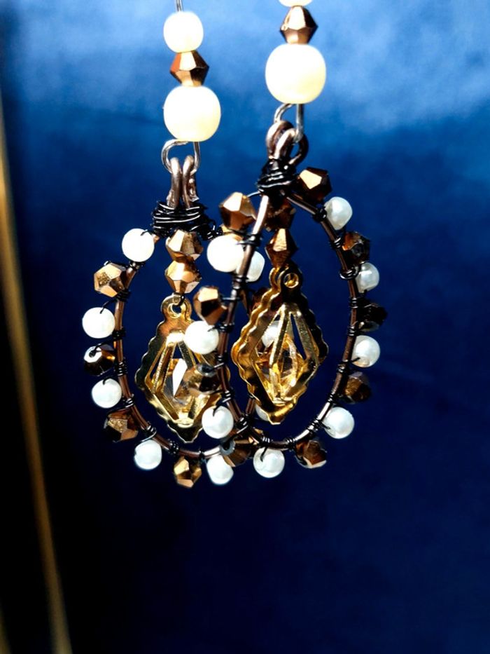 Magnifique paire de boucles d'oreilles en perles - photo numéro 3