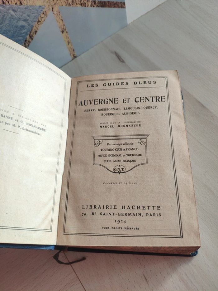 Guide bleu Hachette Auvergne et Centre chemin de fer et route 1924 - photo numéro 8