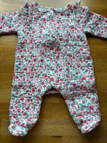 Pyjama tape à l’œil naissance fille neuf