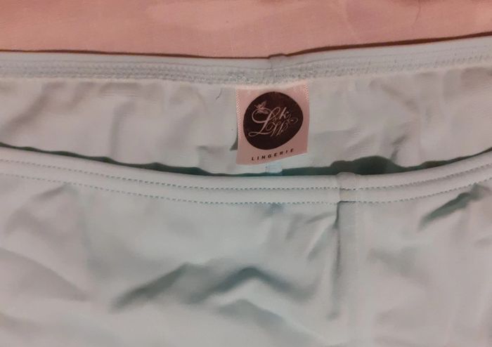 Maillot de bain bleu à fleurs - photo numéro 5