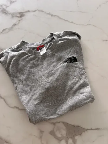 T-shirt north face taille m