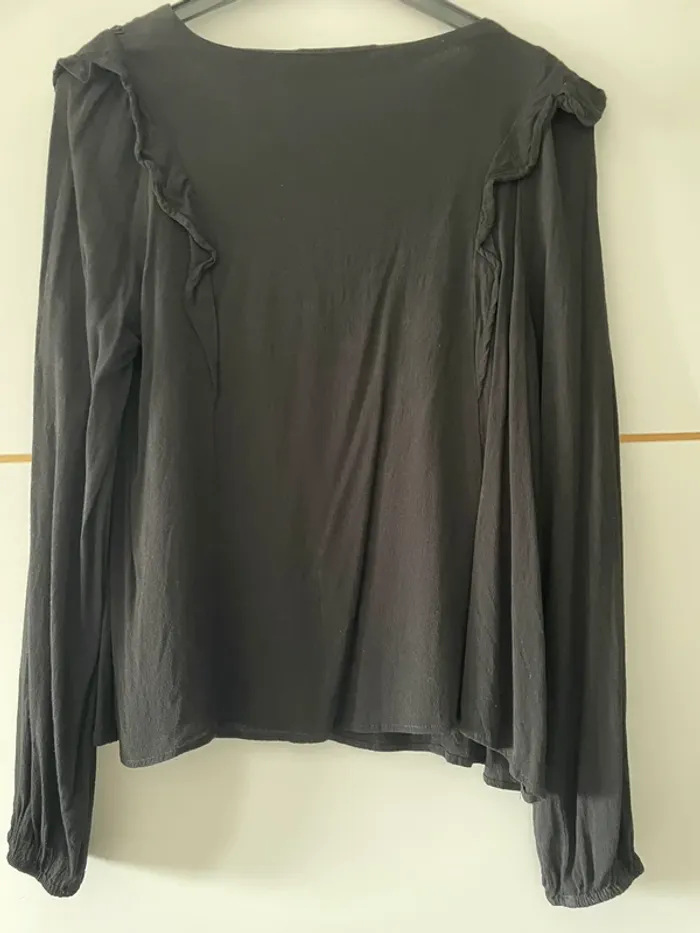 Blouse avec volant - photo numéro 2