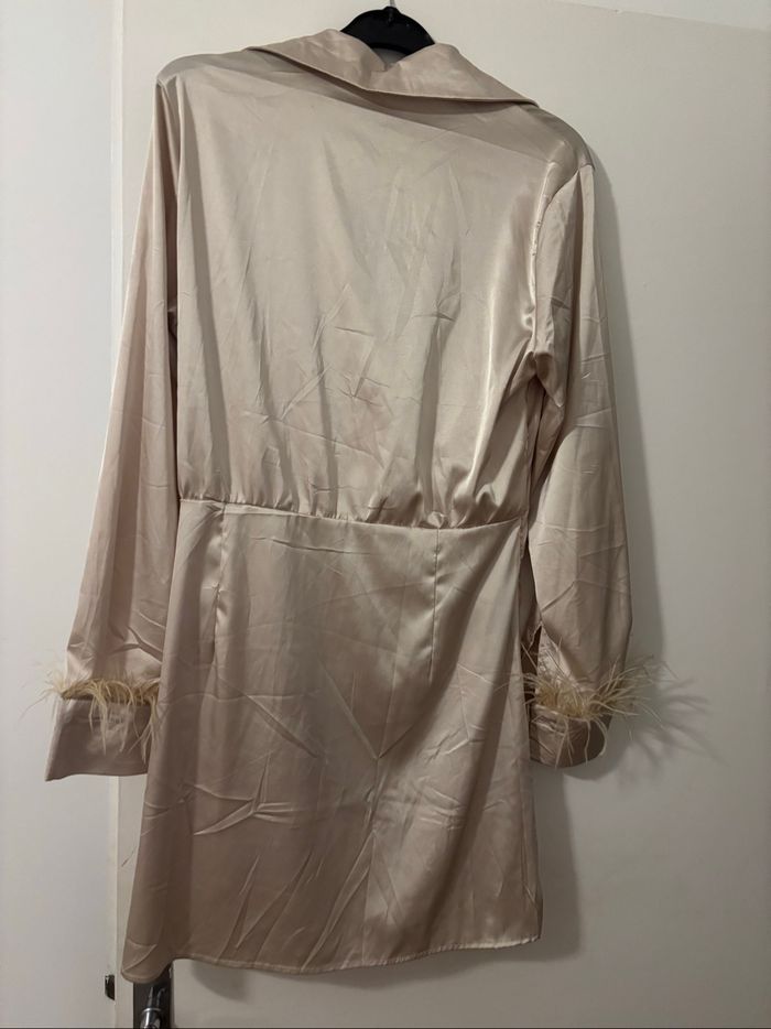 Robe satinée - photo numéro 6