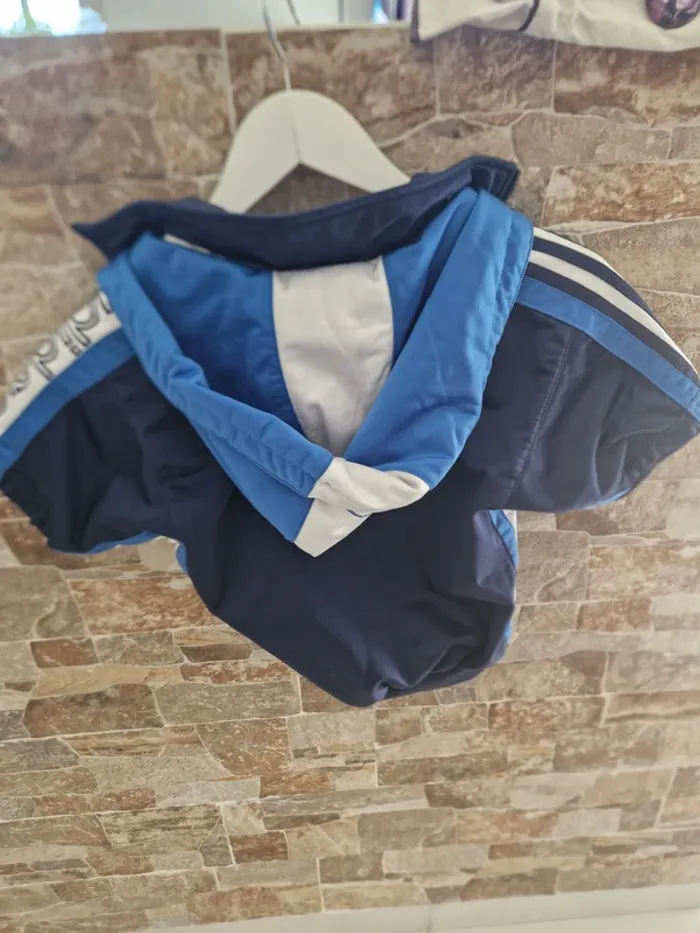 1 gilet manche courte taille 8 -10 ans marque Adidas - photo numéro 6