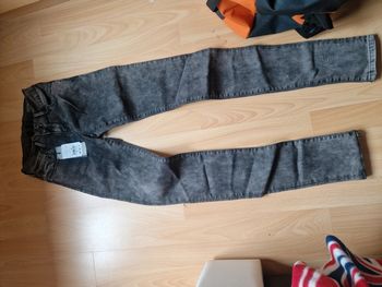 Jea n neuf taille 36