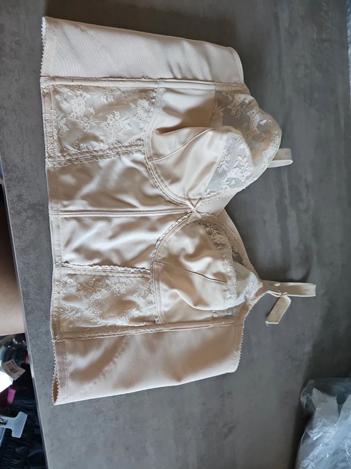Soutien gorge bustier gaine - photo numéro 5