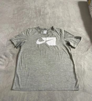 T shirt tennis Nike 14 ans