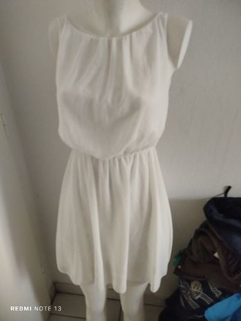 #kytie34femme. Robe sans manche taille 34/36