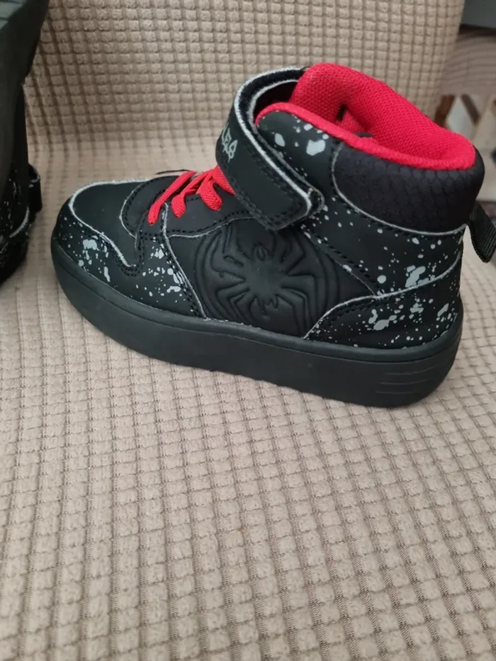 Chaussures hautes Marvel - photo numéro 2