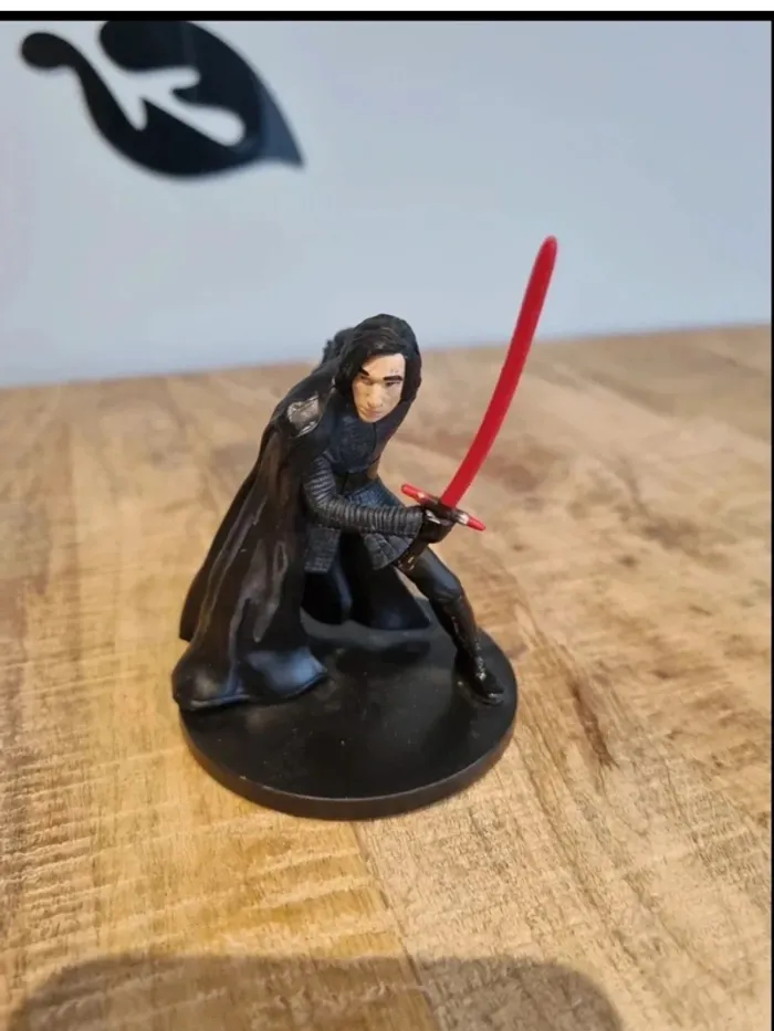 Figurine Lucasfilm Star Wars disney Jedi Kylo Ren - photo numéro 4
