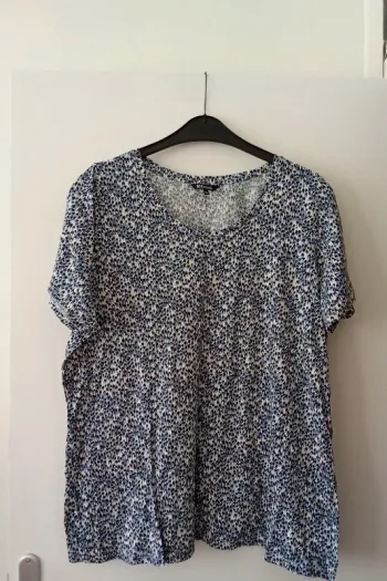 T-shirt manche courte femme ⭐ très bon état ⭐ Taille XL ⭐ M&S mode