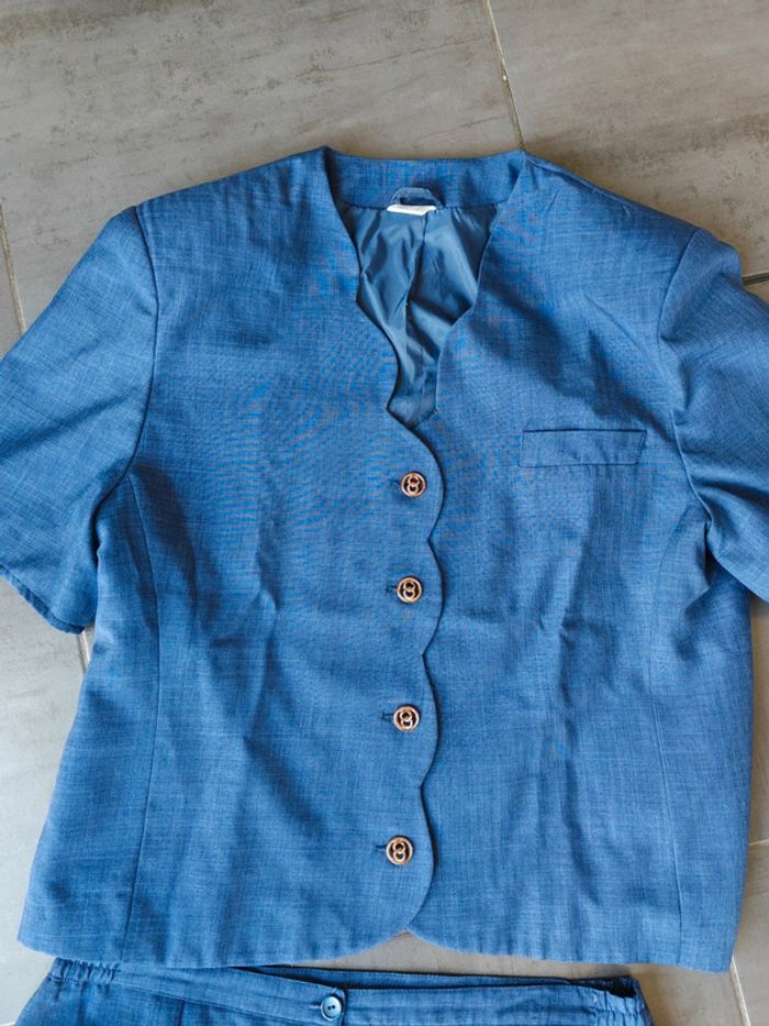 Tailleur femme taille 50 - photo numéro 2