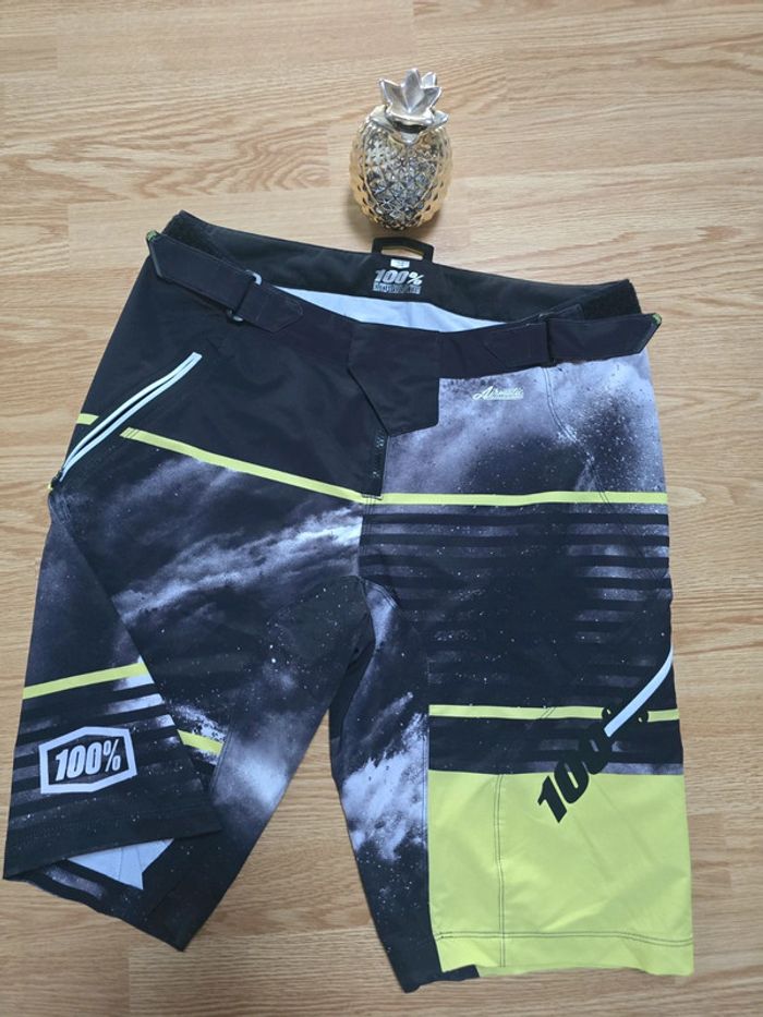 Short VTT enduro trail 100% Airmatic