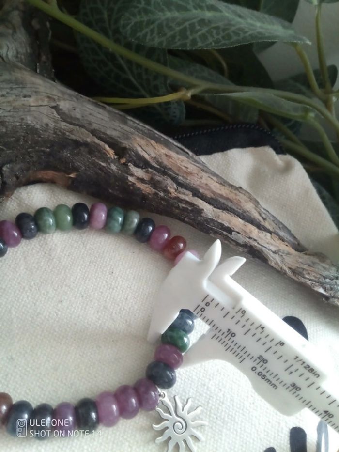 Bracelet pierres de tourmaline et soleil argenté - photo numéro 3