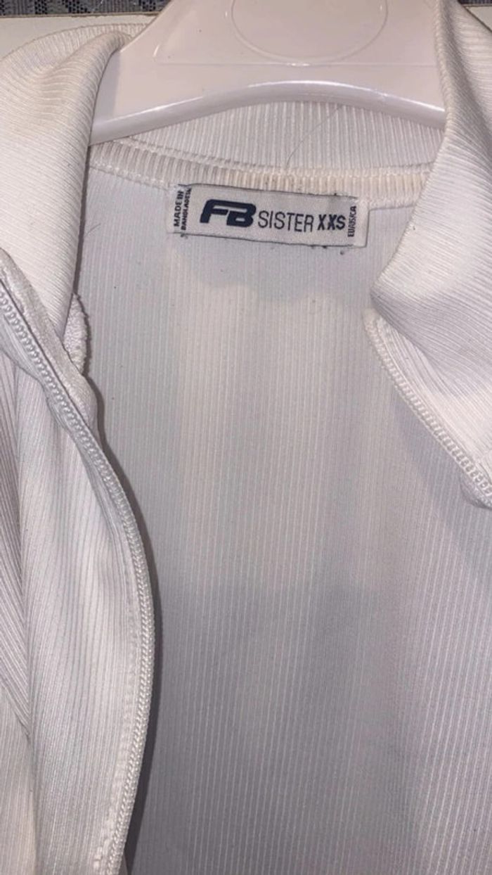 Mini veste blanche moulante XXS - photo numéro 4