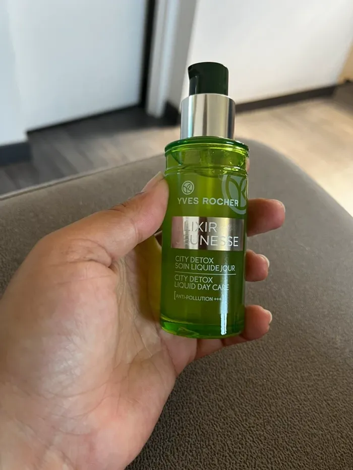 City detox soin liquide Yves rocher neuf