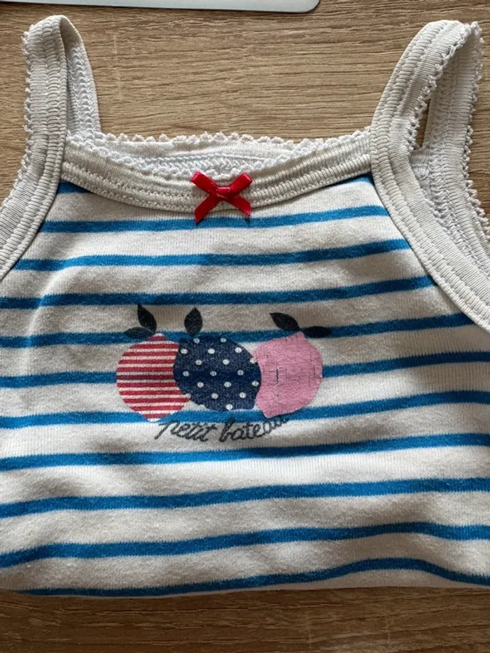 Lot bodies fines bretelles Petit Bateau 12 mois BE - photo numéro 5