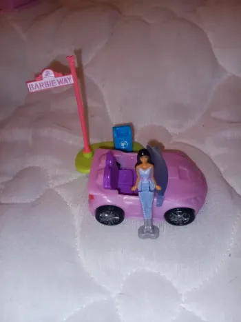 Véhicule mini barbie
