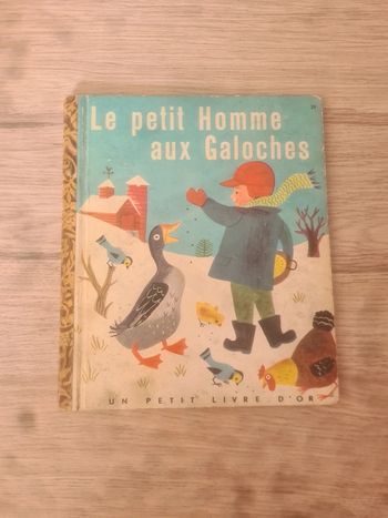 Le petit homme aux galoches