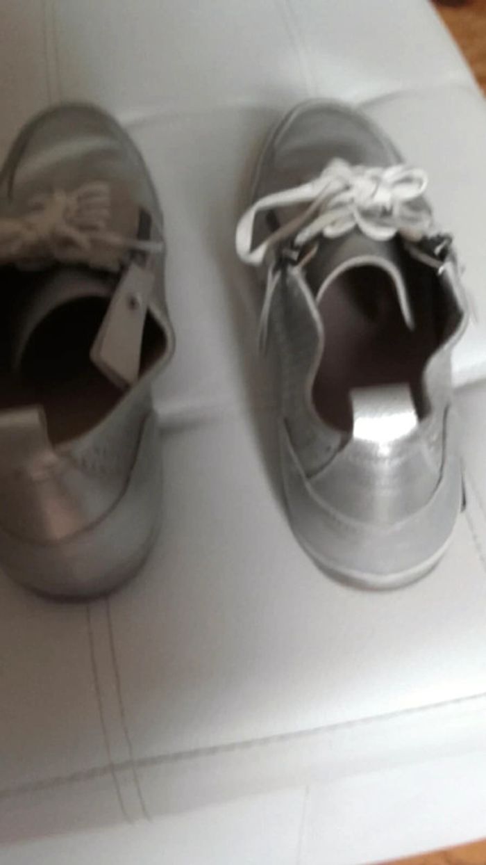 Paire de chaussures plates - photo numéro 6