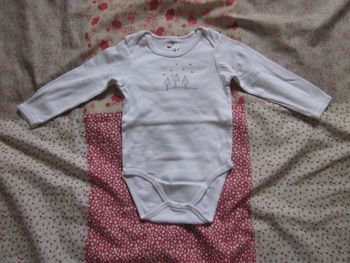 Body manches longues blanc 9 mois