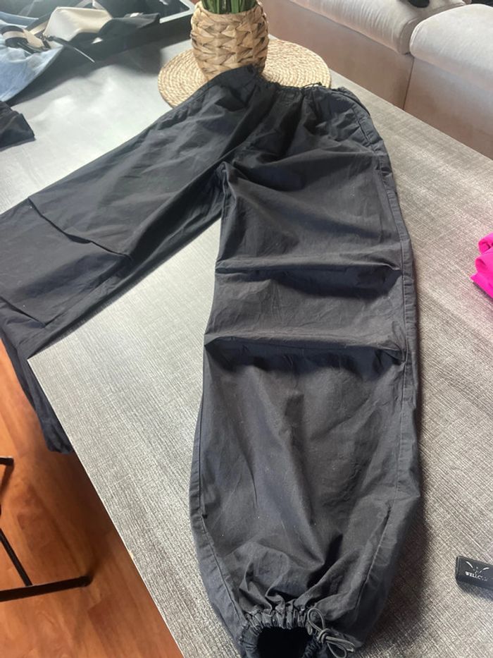 Pantalon noir, large, taille 38 de marque Jennyfer