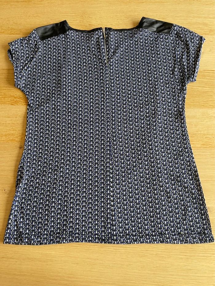 T-shirt taille 38/40 - photo numéro 3