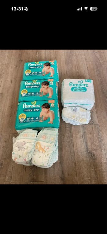 155 couches Pampers T3