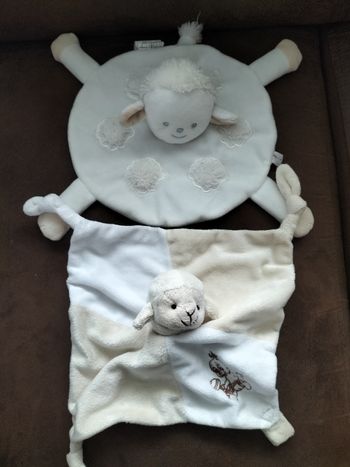 Lot de 2 doudous mouton