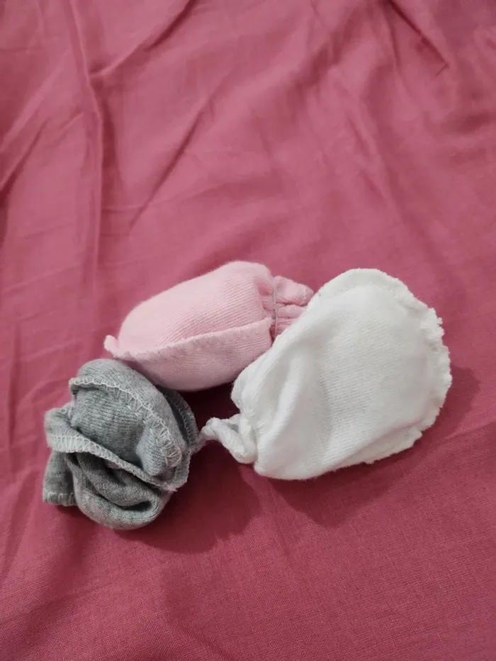 Lot bonnet moufle bebe - photo numéro 2