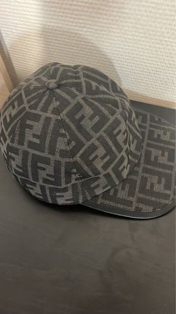 Casquette Fendi 