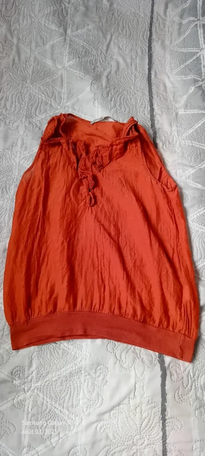 Blouse sans manches col avec boutons et volants avec soie corail femme - photo numéro 11