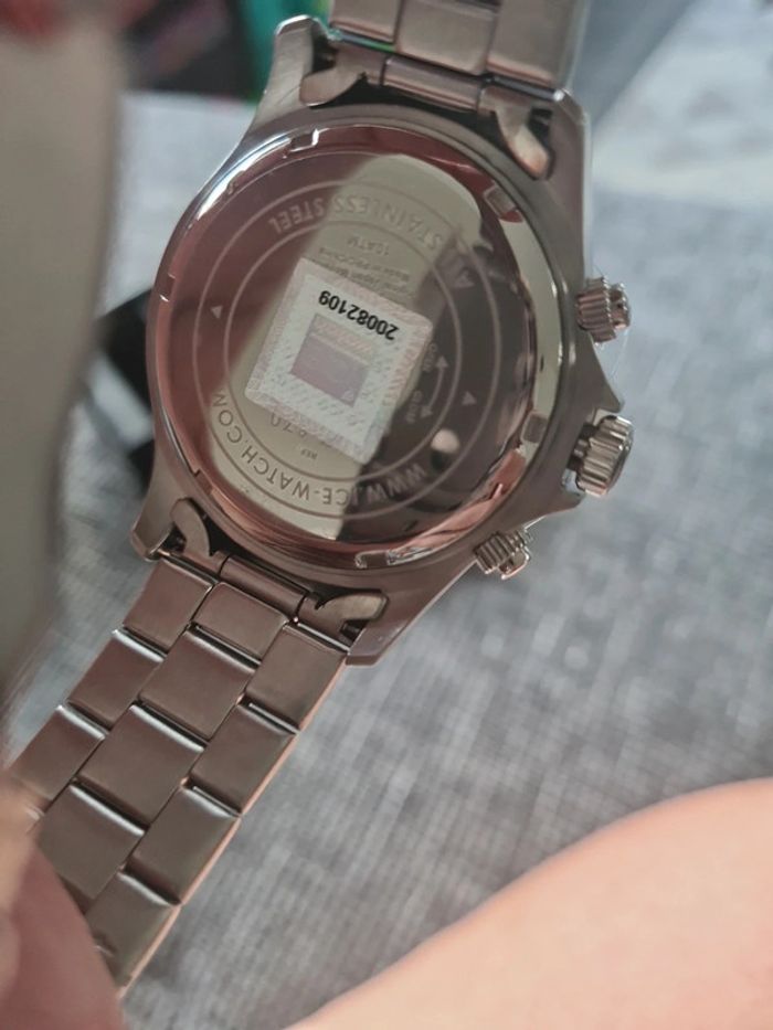 Ice Watch neuve - photo numéro 3