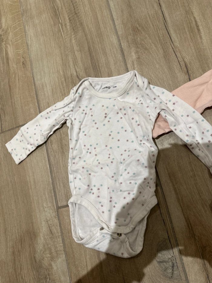2 bodies 12 mois manches longues - photo numéro 2