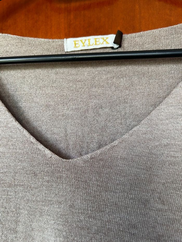 Pull beige col v 38/40 - photo numéro 3