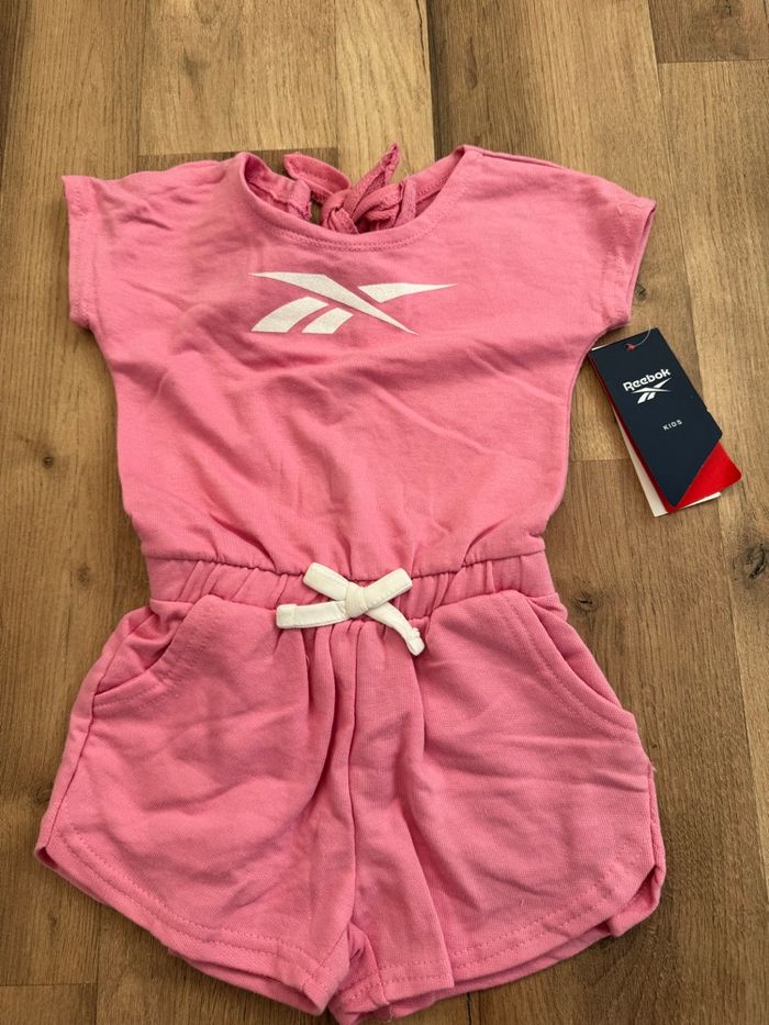 Robe Reebok
