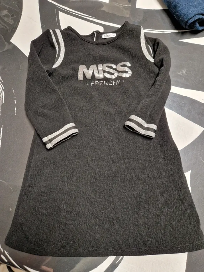 Robe 6 ans gémo noir