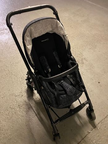 Poussette bébé confort trio Mya black grid