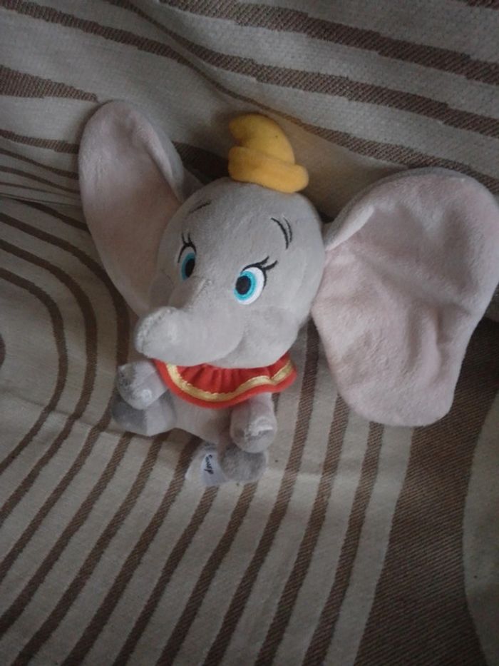 Peluche dumbo - photo numéro 2