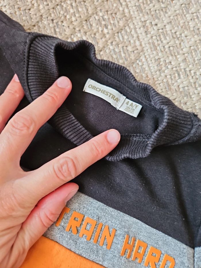 Pull garçon - photo numéro 2