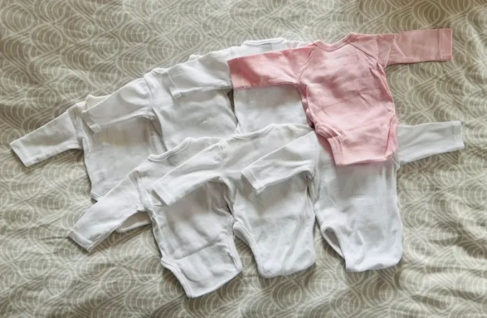 👶 Lot de bodies croisés – Taille prématuré 👶 - photo numéro 2