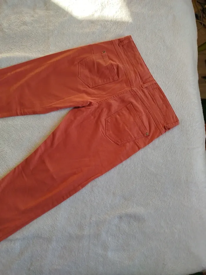 Pantalon type 7/8 fille taille 16 ans S Kiabi couleur rouille - photo numéro 2