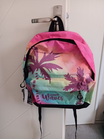 Sac  à dos  neuf  prix  à débattre