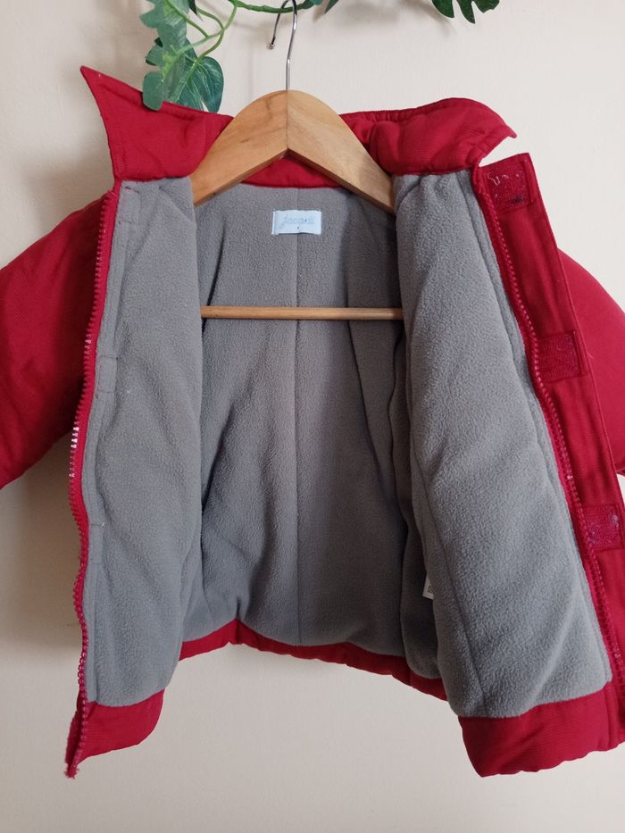 Blouson à capuche Jacadi 12 mois - Rouge - Excellent état - photo numéro 4
