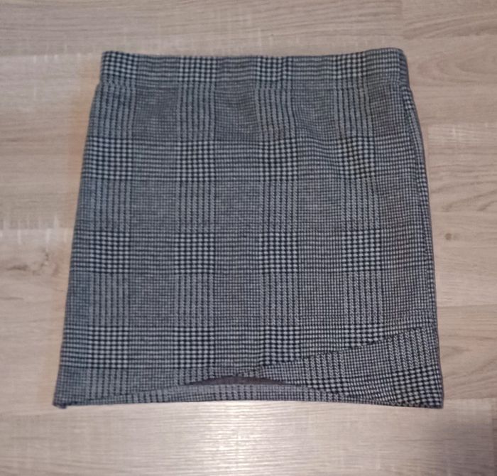 Jupe effet double dans le bas